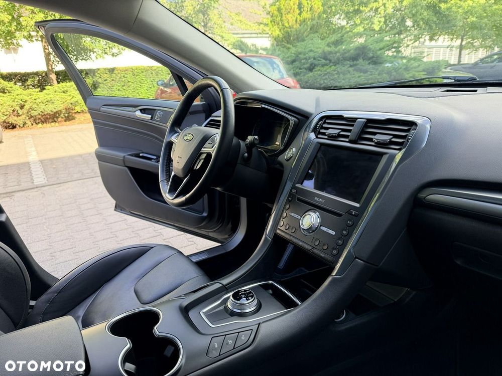 Ford Mondeo - 27