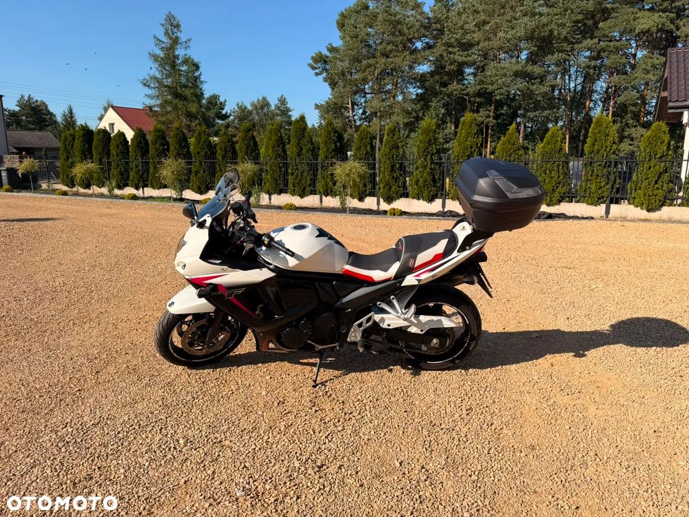 Suzuki GSX - 3