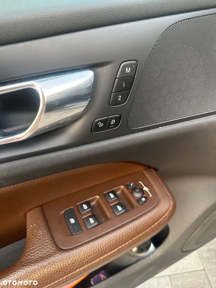 Volvo V60 D4 Inscription - 13