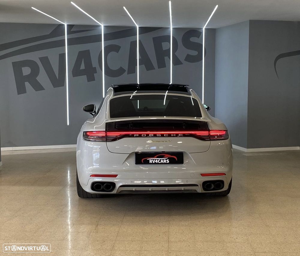 Porsche Panamera 4 E-Hybrid - 11