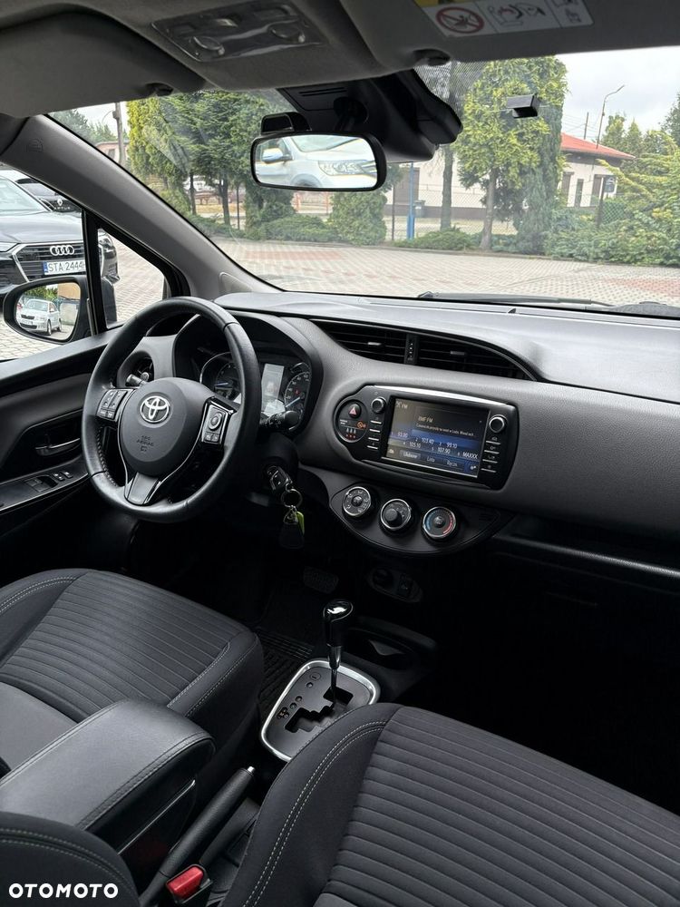 Toyota Yaris - 11