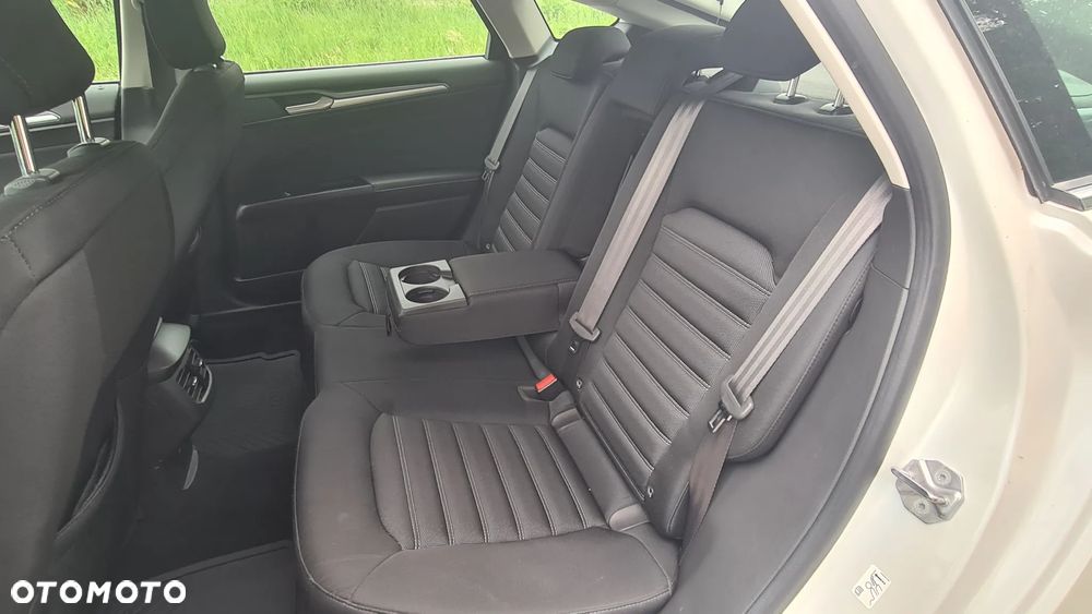 Ford Mondeo 1.5 EcoBoost Edition - 32