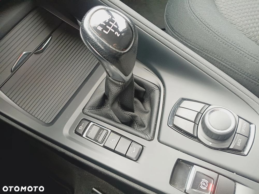 BMW X1 xDrive18d Business Edition - 11