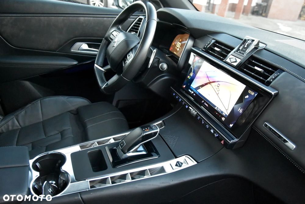 DS Automobiles DS 7 Crossback 1.6 PureTech Louvre - 24
