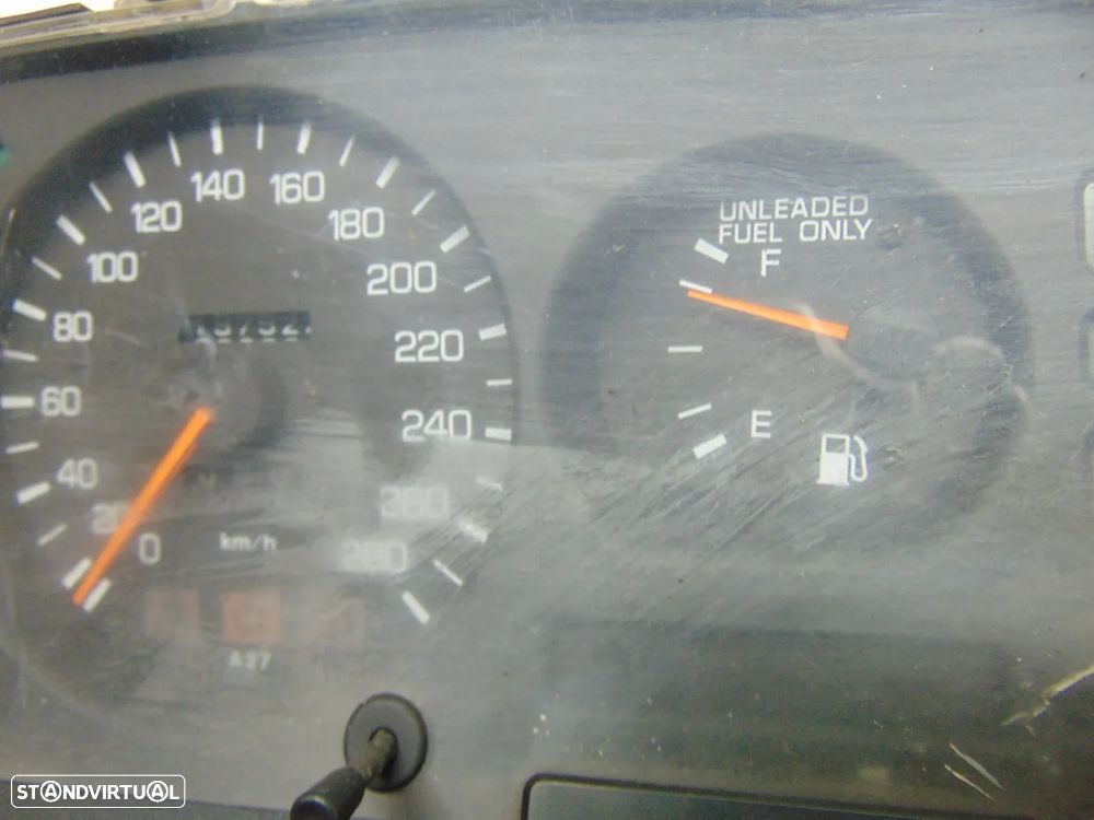 Toyota Supra conta kilómetros - 8