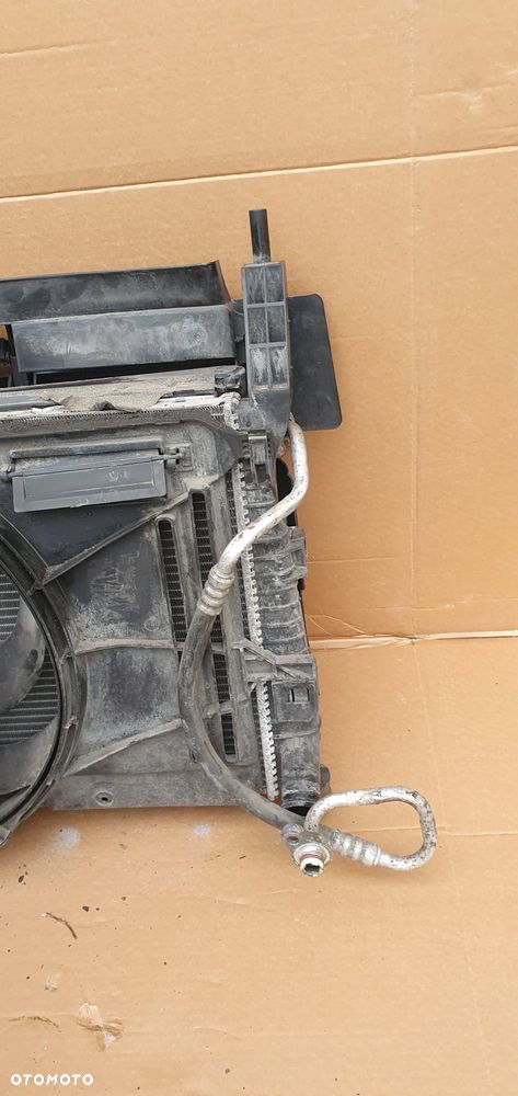 Pas przedni chłodnice wentylator żaluzja żaluzje Ford Focus MK3 1.6 TDCI BV61-8C342-BD - 5