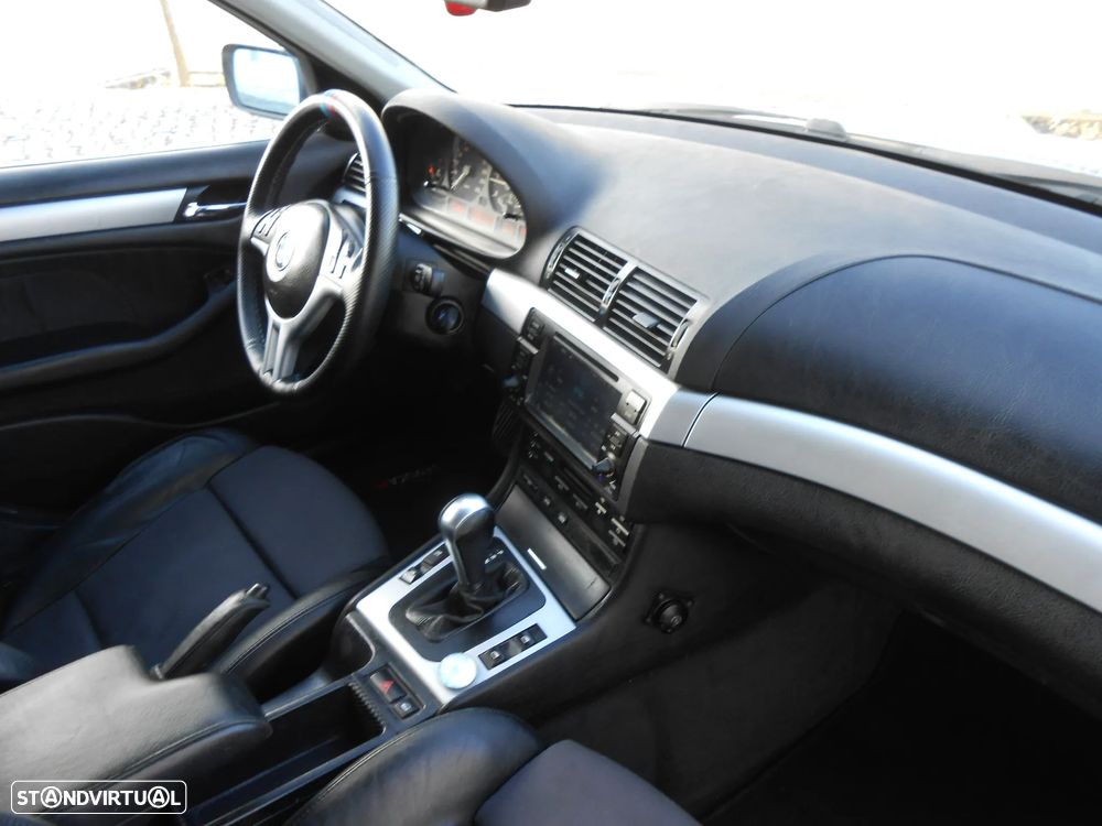 BMW 330 d Touring - 23