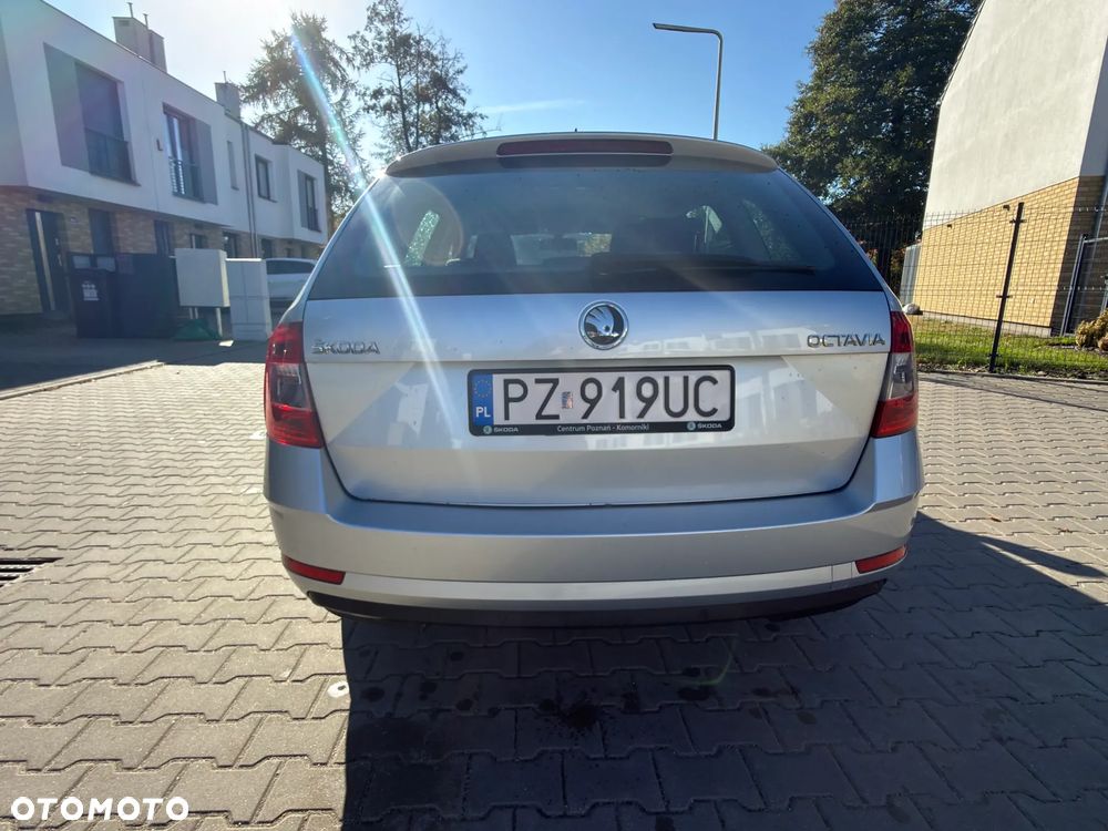 Skoda Octavia 1.6 TDI Ambition - 4