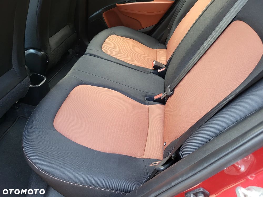Hyundai i10 1.2 YES Gold - 9