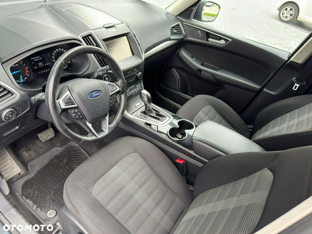 Ford Galaxy - 19