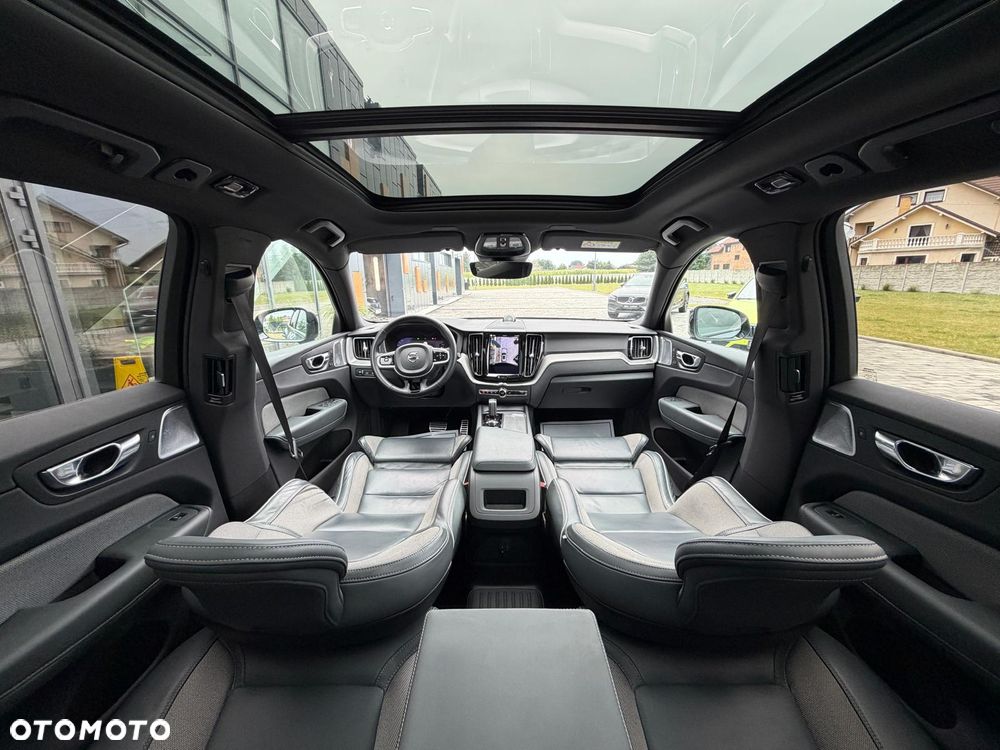 Volvo XC 60 T8 AWD Recharge Plus Black Edition - 15