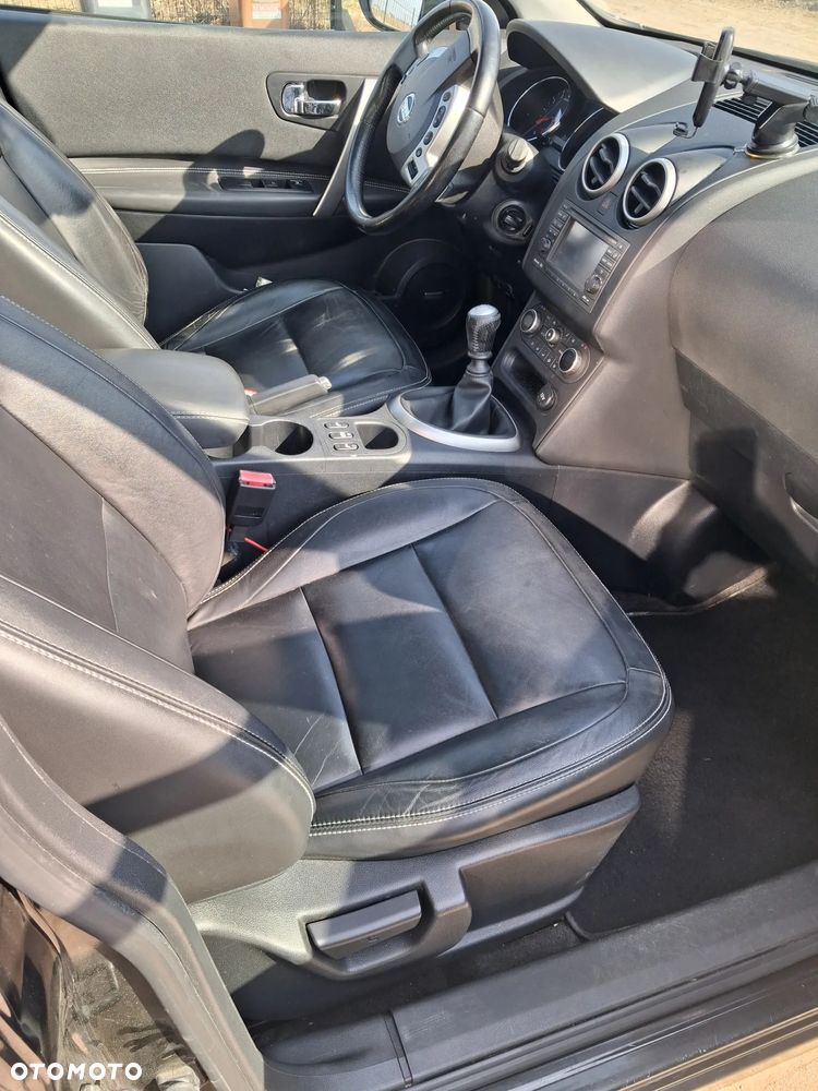 Nissan Qashqai 2.0 lounge - 8