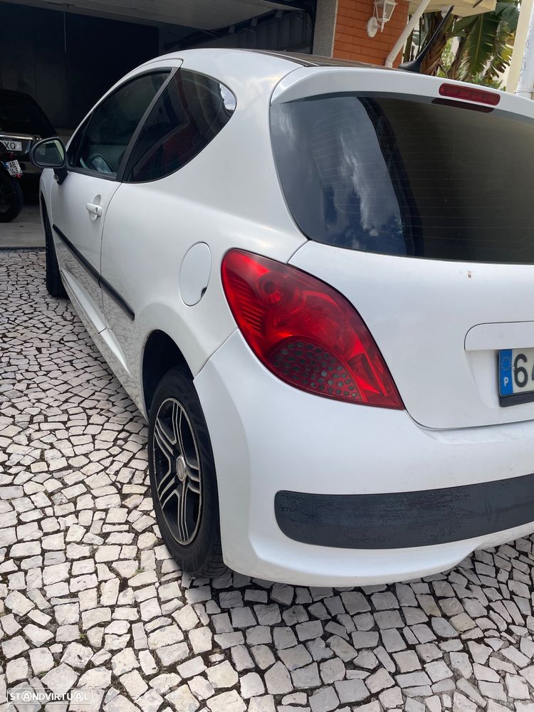 Peugeot 207 1.4 HDi Urban - 5