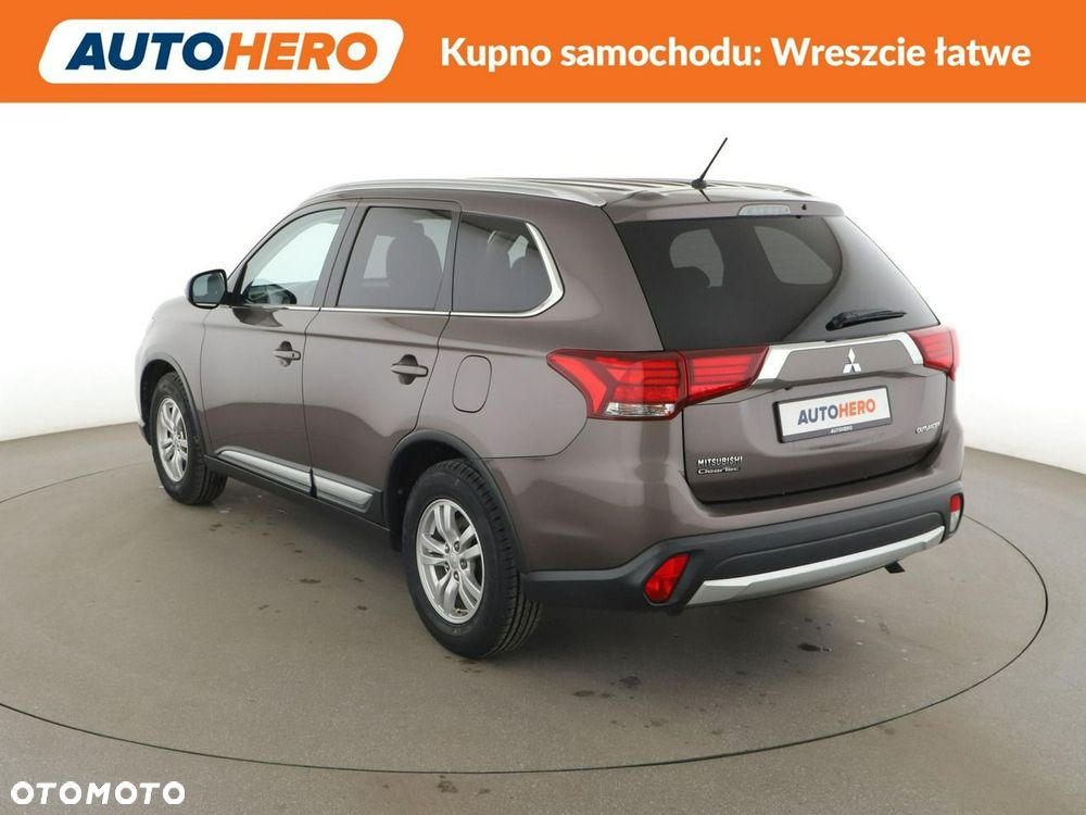 Mitsubishi Outlander 2.0 2WD SUV-Star - 5