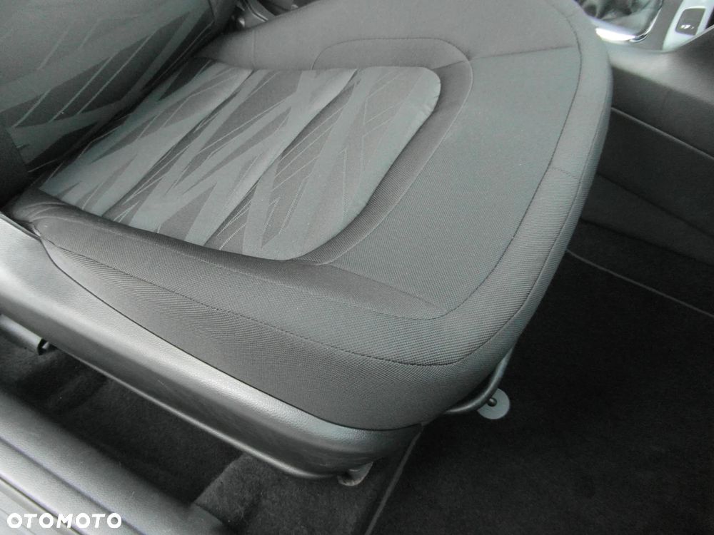 Kia ProCeed 1.6 GDI L - 18