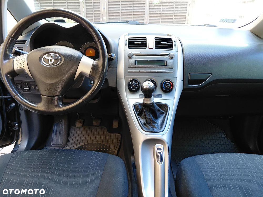 Toyota Auris 1.6 VVT-i Luna - 6