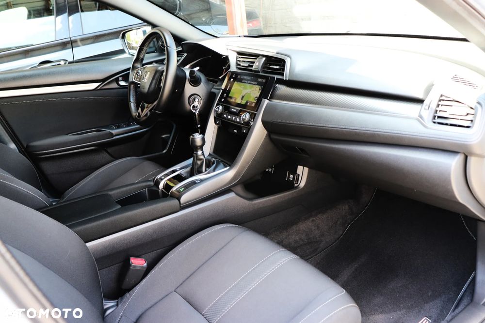 Honda Civic 1.5 i-VTEC Turbo Sport - 24