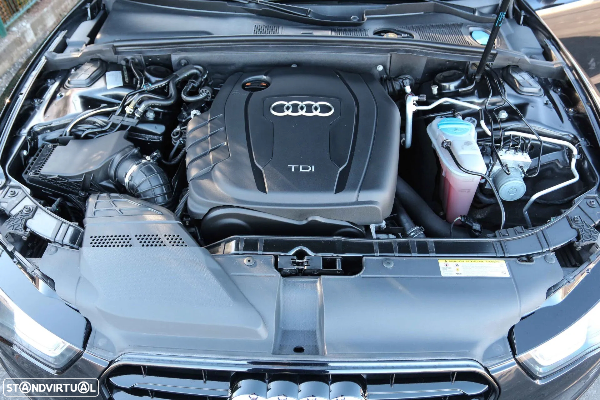 Audi A5 Cabrio 2.0 TDi S-line - 9