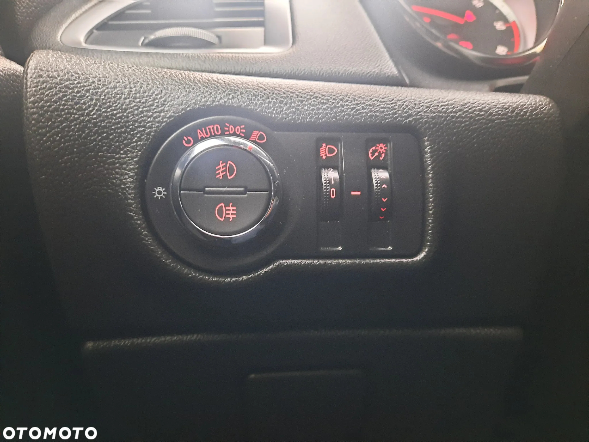 Opel Astra - 18