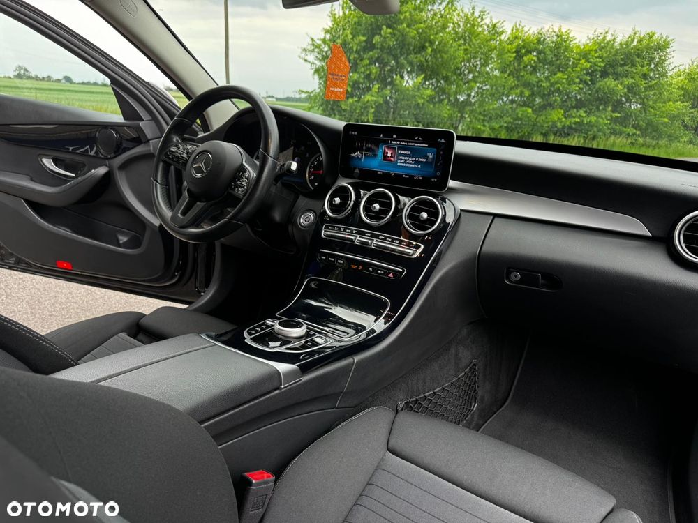 Mercedes-Benz Klasa C 180 9G-TRONIC - 6