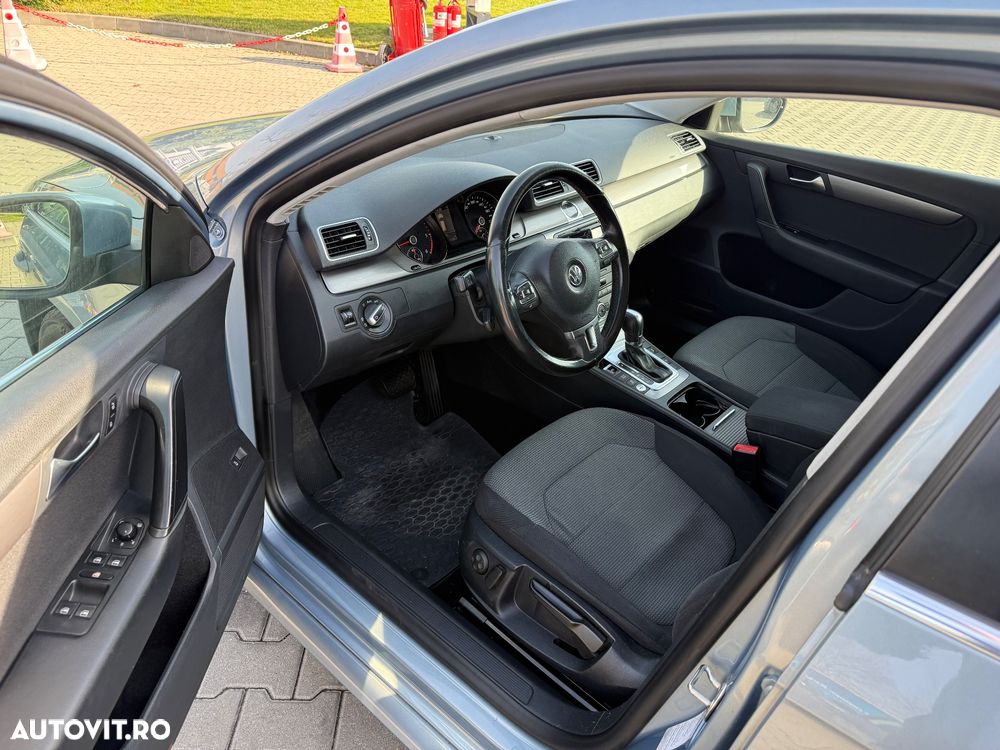 Volkswagen Passat Variant 2.0 TDI BlueMotion Technology DSG Highline - 10
