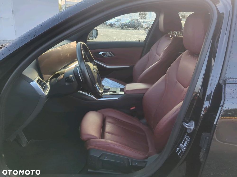 BMW Seria 3 318i Luxury Line sport - 7