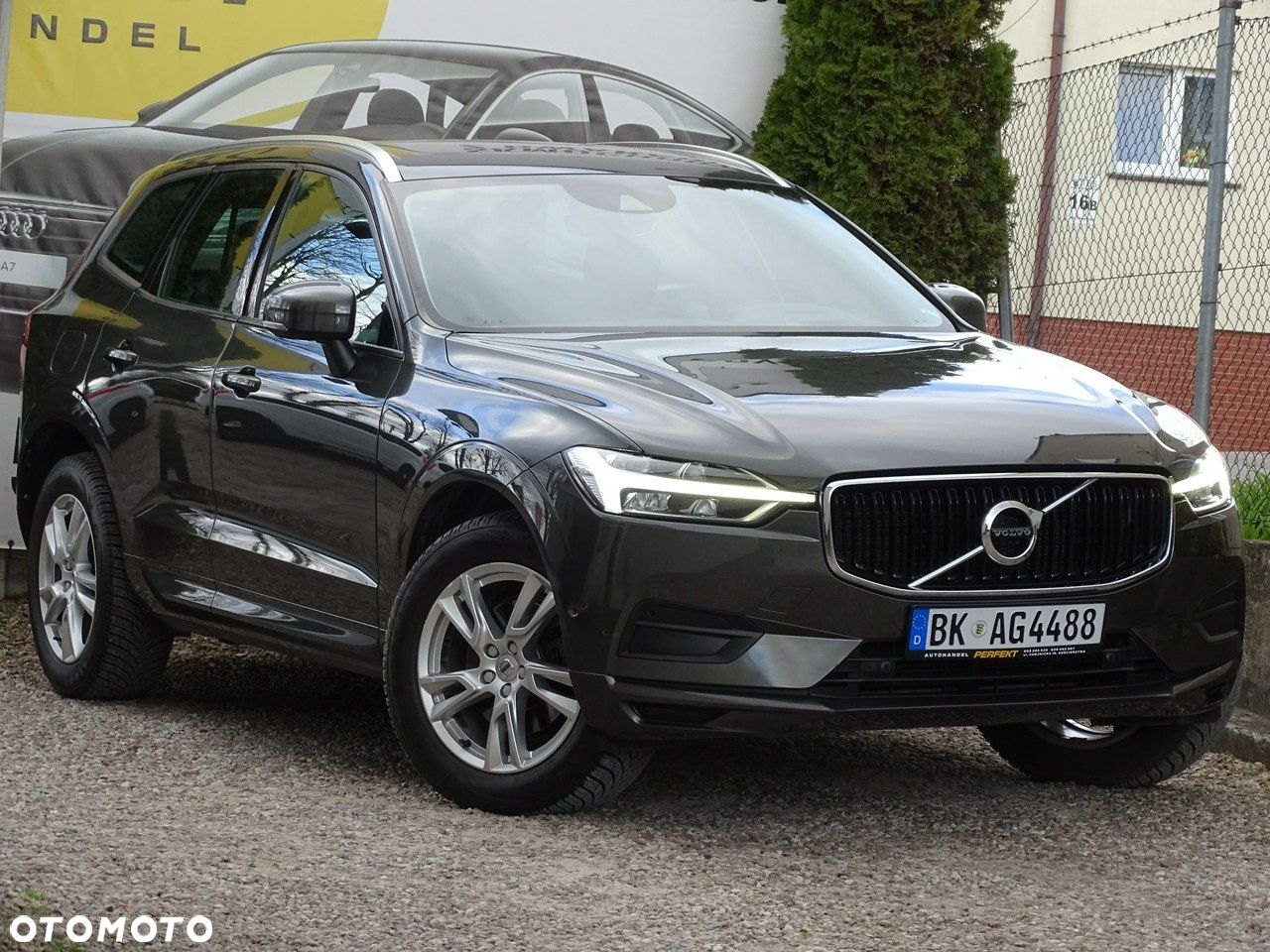 Volvo XC 60 D4 AWD Momentum - 3