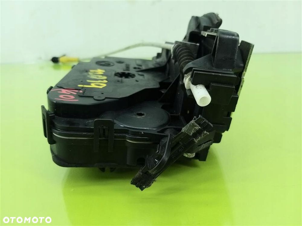 Zamek drzwi przód lewy BMW Seria 1 E87 2004-2013 7059973 3 DRZWI - 6