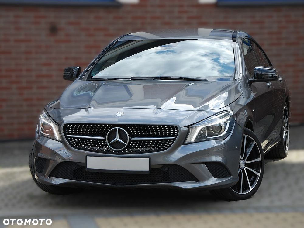 Mercedes-Benz CLA 220 CDI 4Matic 7G-DCT AMG Line - 2