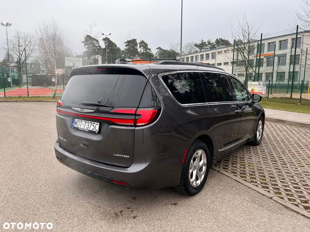 Chrysler Pacifica - 6