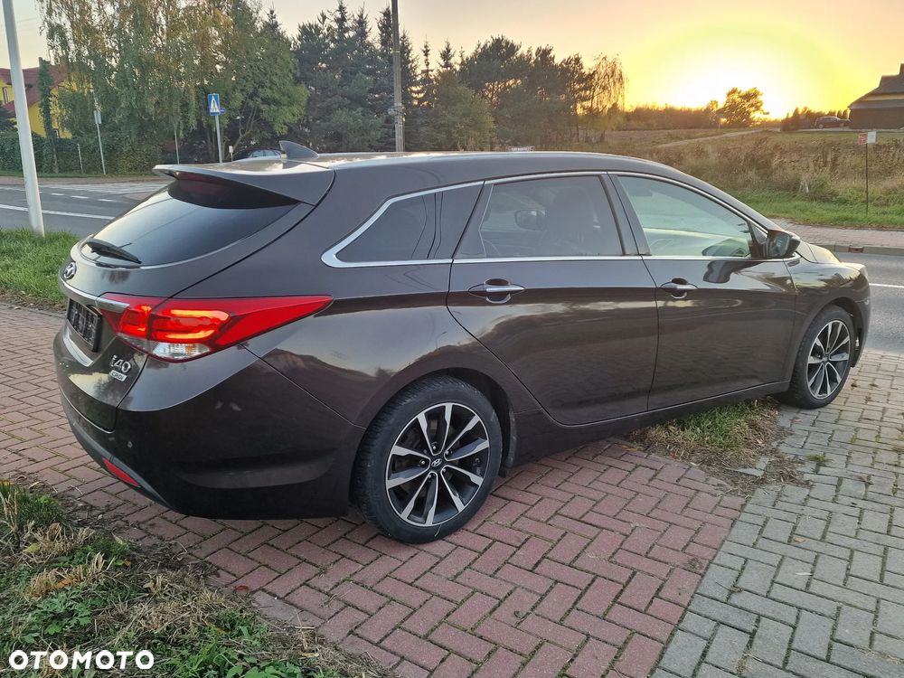 Hyundai i40 Kombi 1.7 CRDi DCT Premium - 30