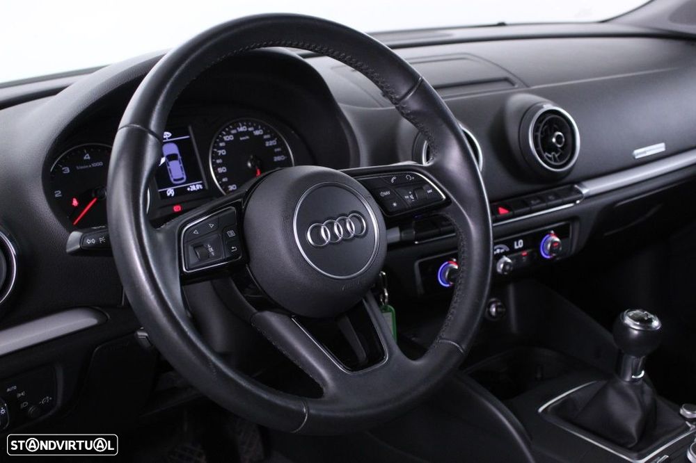 Audi A3 Sportback 30 TDI - 21