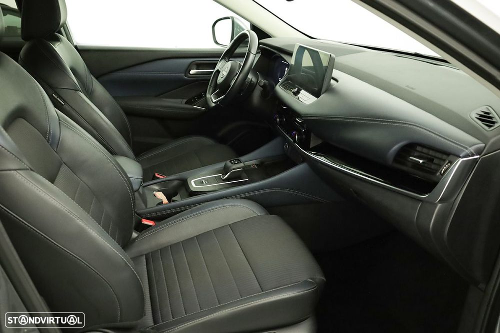 Nissan Qashqai 1.3 DIG-T N-Connecta Xtronic - 20