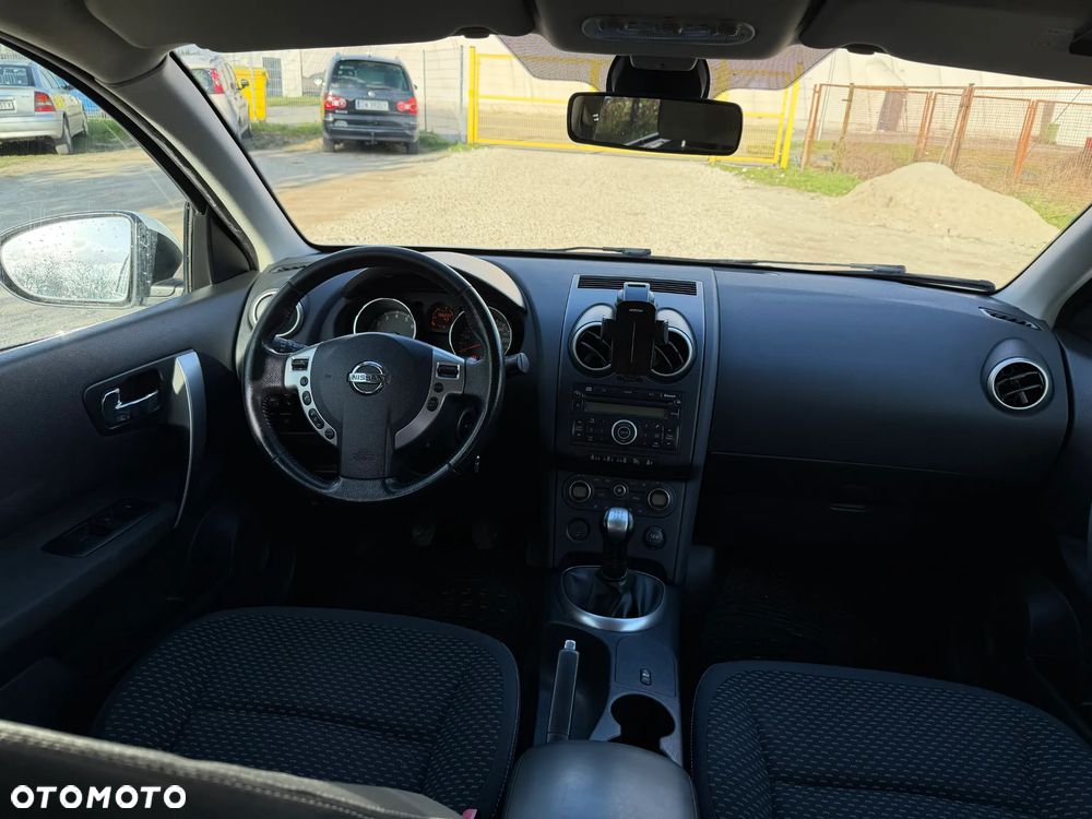 Nissan Qashqai - 10