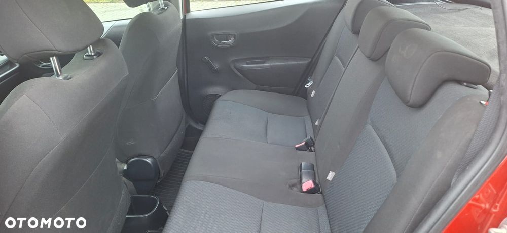 Toyota Yaris Hybrid 100 Dynamic - 14