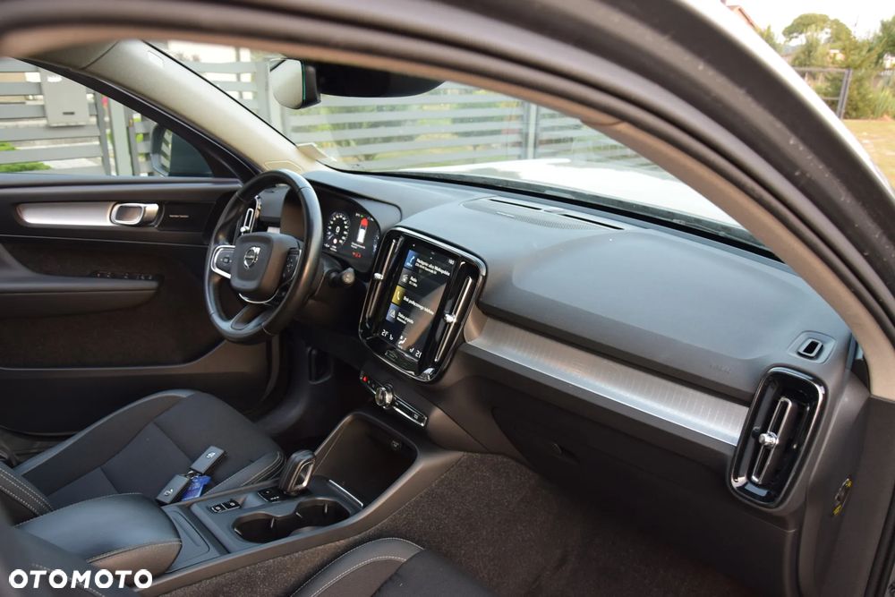 Volvo XC 40 T4 Geartronic Momentum - 16