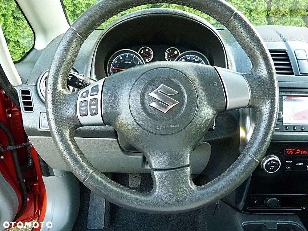 Suzuki SX4 1.6 VVT 4x4 Style - 20