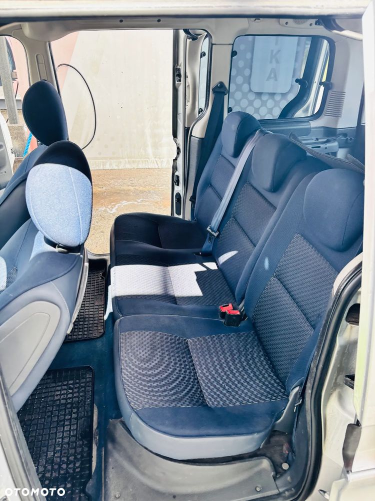 Citroën Berlingo 1.6i Prestige - 14