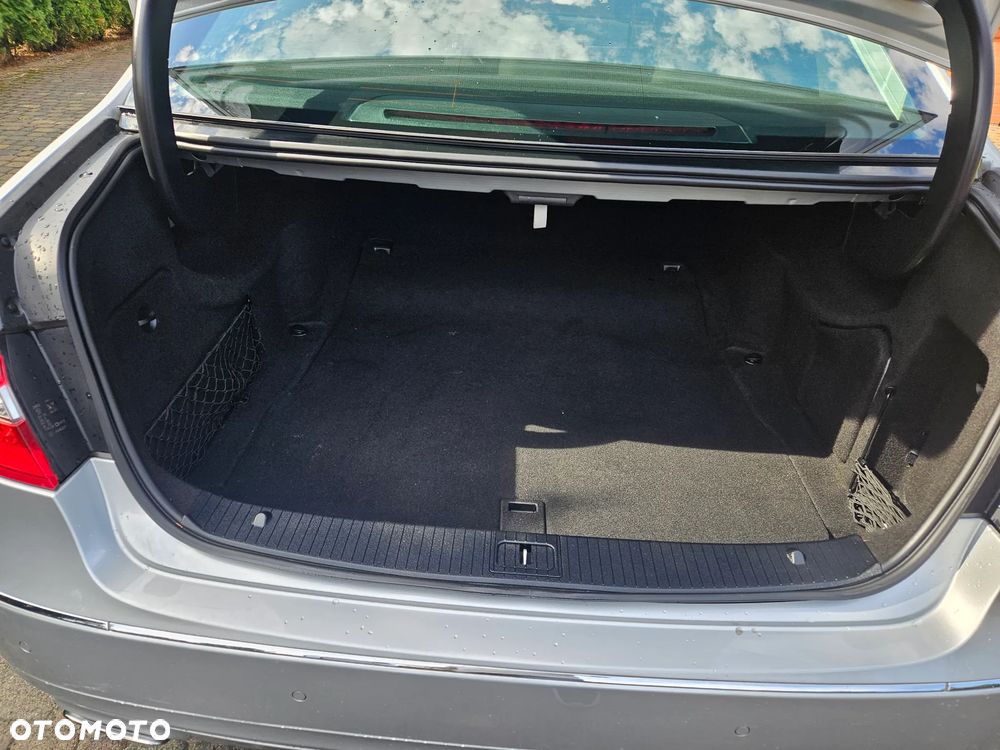 Mercedes-Benz Klasa E 350 4Matic BlueEFFICIENCY 7G-TRONIC - 19