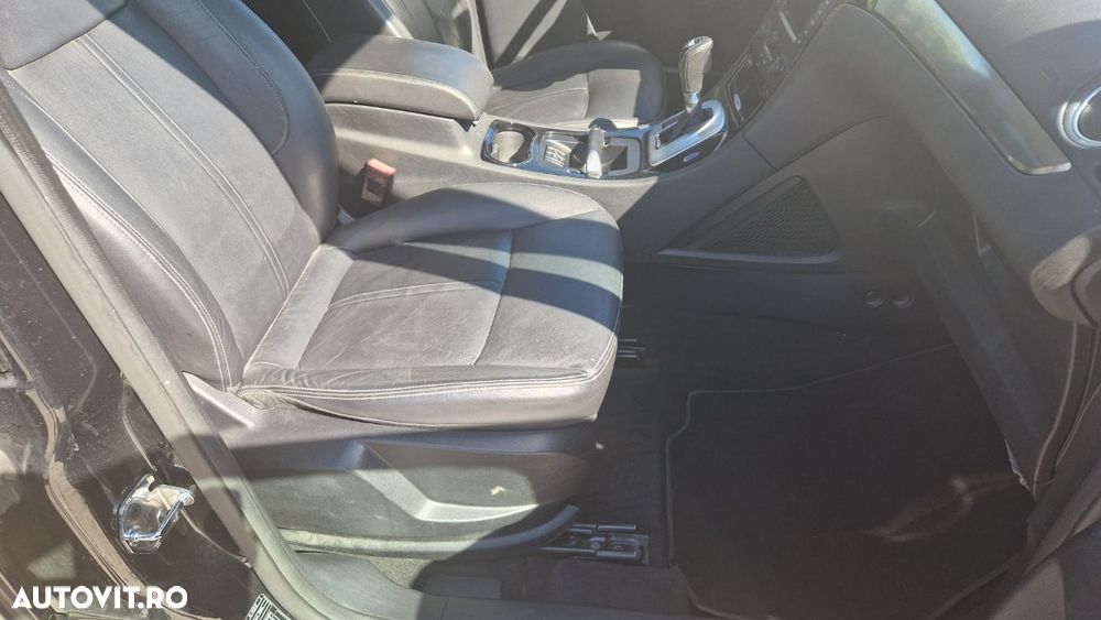 Ford S-Max - 22