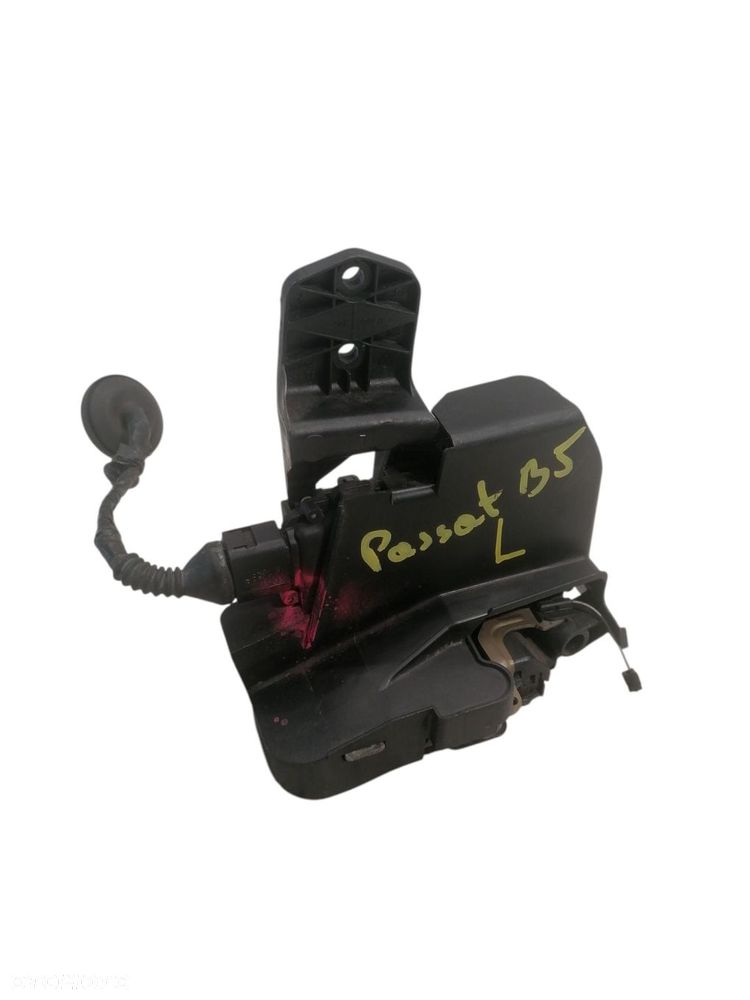 ZAMEK DRZWI LEWY VW PASSAT B5 ZAMEK DRZWI LEWY - 1