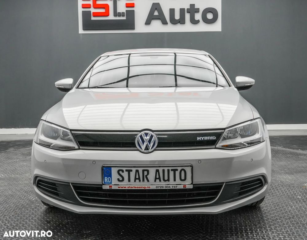 Volkswagen Jetta - 2