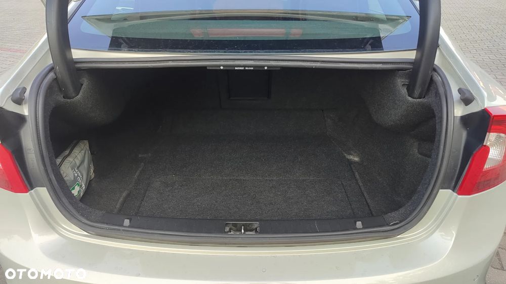 Volvo S60 D3 Geartronic Summum - 35