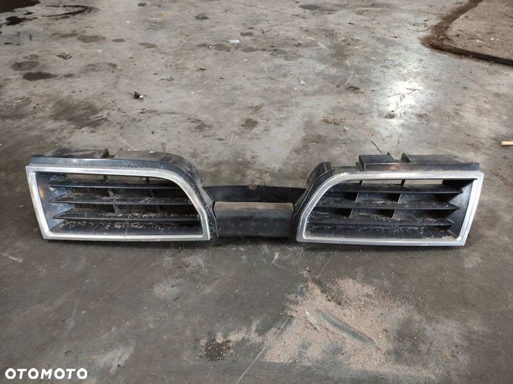 MASKA + LAMPY MITSUBISHI CARISMA I T44 - 2