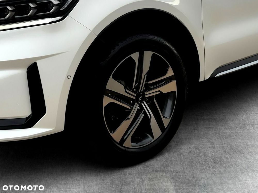 Kia Sorento - 9