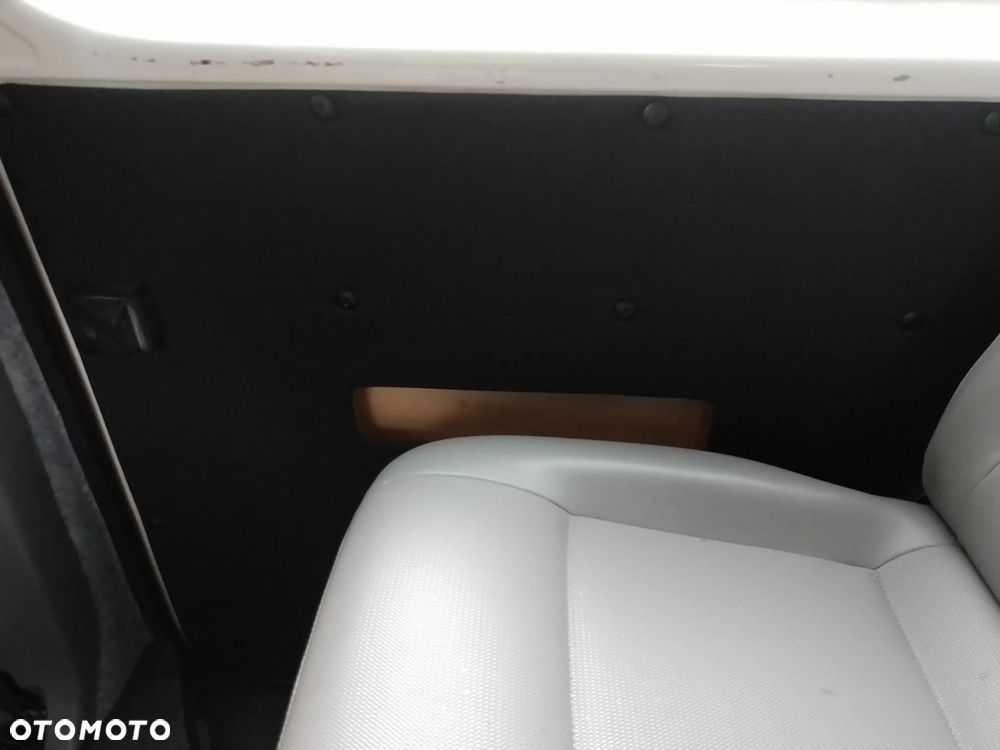 Volkswagen Transporter Caravelle Lang DPF Trendline - 18