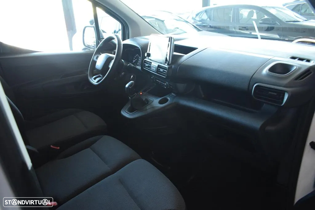 Citroën BERLINGO VAN 1.5 BLUEHDI XL FEEL 102 CV c/ IVA DEDUTIVEL - 23