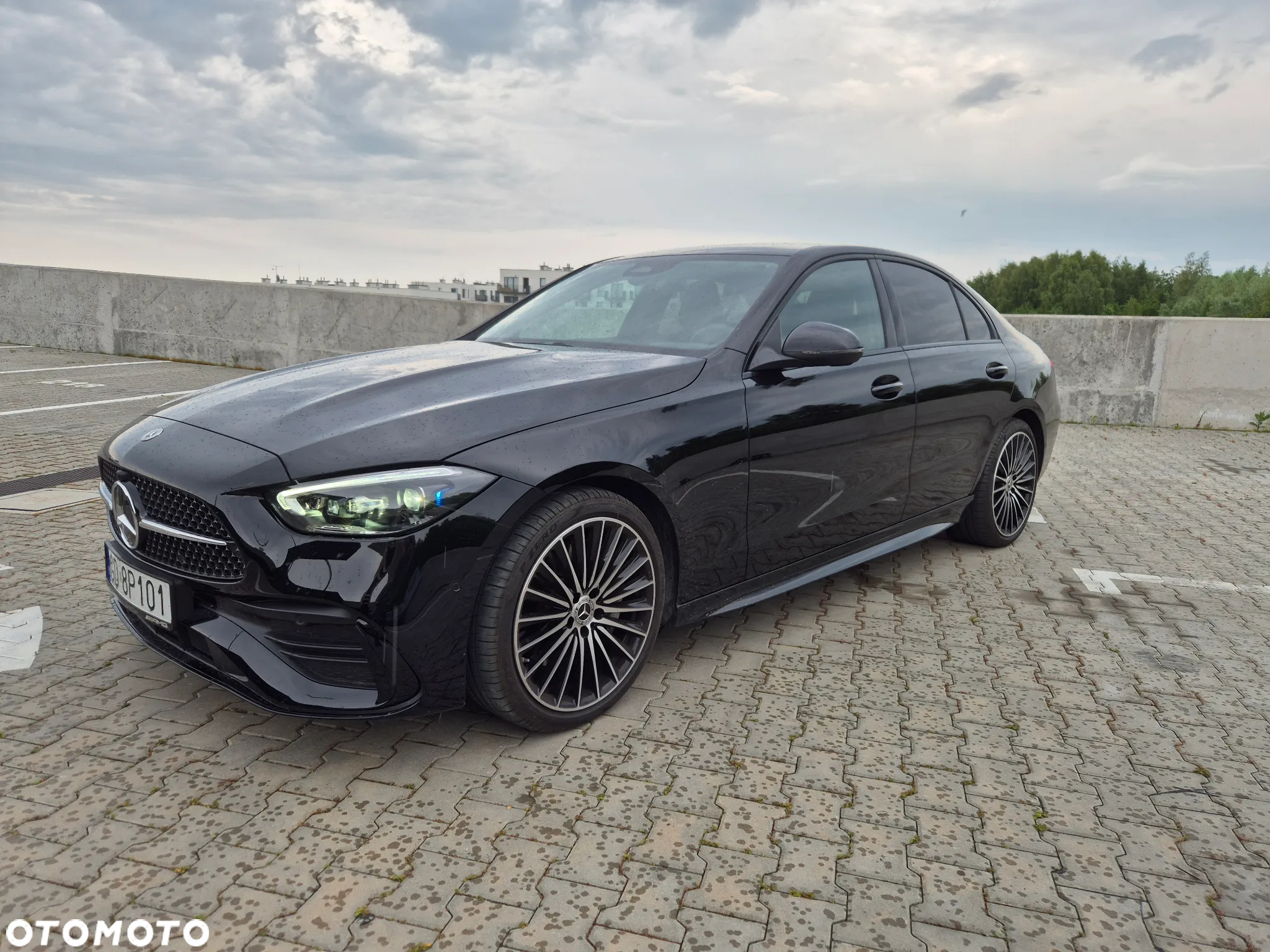Mercedes-Benz Klasa C 180 mHEV AMG - 16