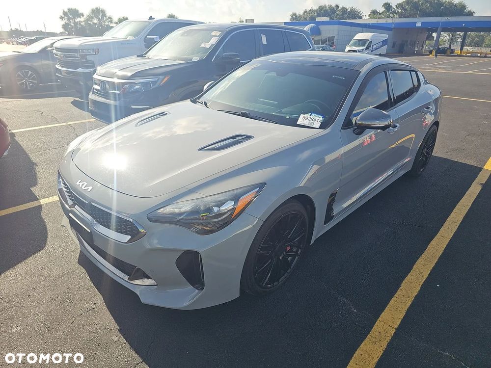 Kia Stinger 3.3 T-GDI V6 GT AWD - 2