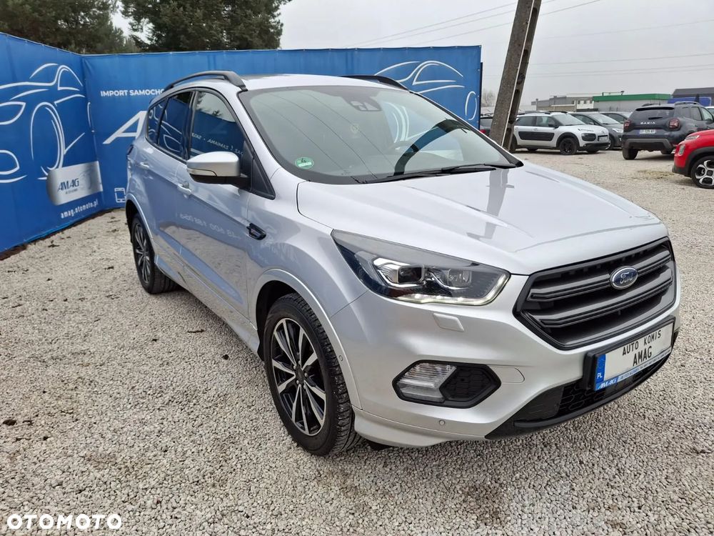 Ford Kuga 1.5 EcoBoost 2x4 ST-Line - 4